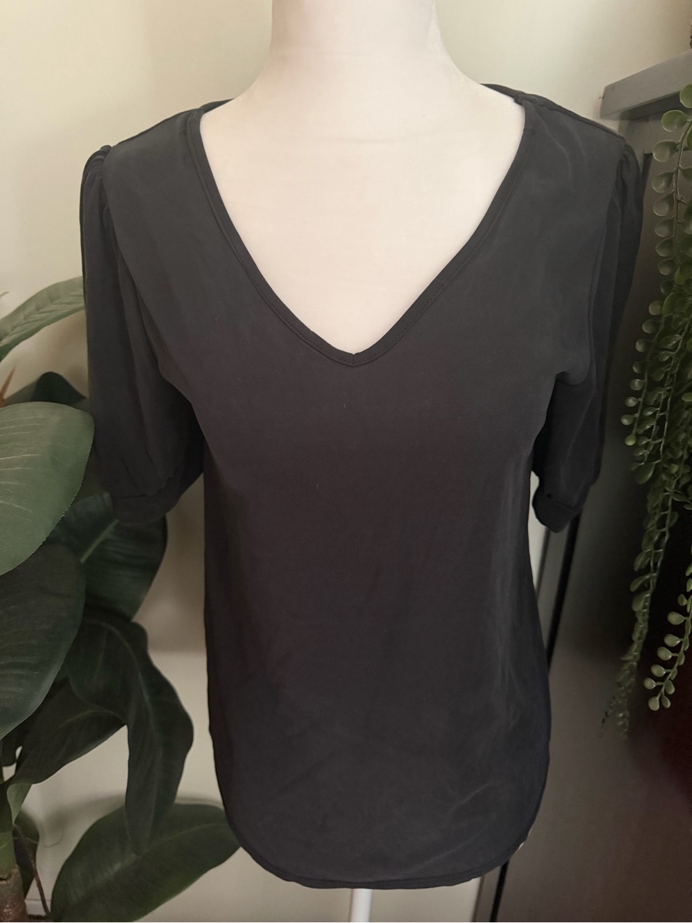 Green Envelope Black V-Neck Short Sleeve Tee
